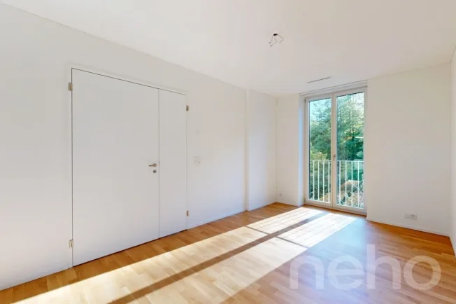 Lichtdurchflutete 3.5-Zimmer-Wohnung in Zürich – Foto 9 von 12