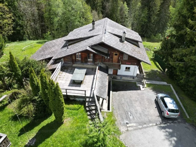 15 Zimmer Chalet in Les Diablerets – Foto 2 von 13