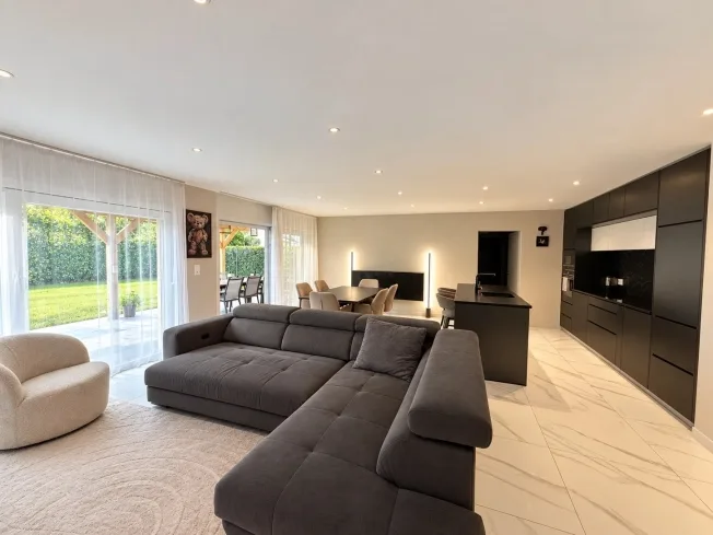 Casa del 2021 con giardino, suite genitori e potenziale di ristrutturazione – foto 9 di 33