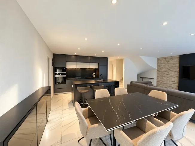Casa del 2021 con giardino, suite genitori e potenziale di ristrutturazione – foto 7 di 33