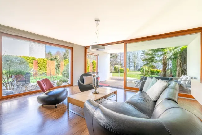 7 Zimmer Einfamilienhaus in Nyon – Foto 3 von 9
