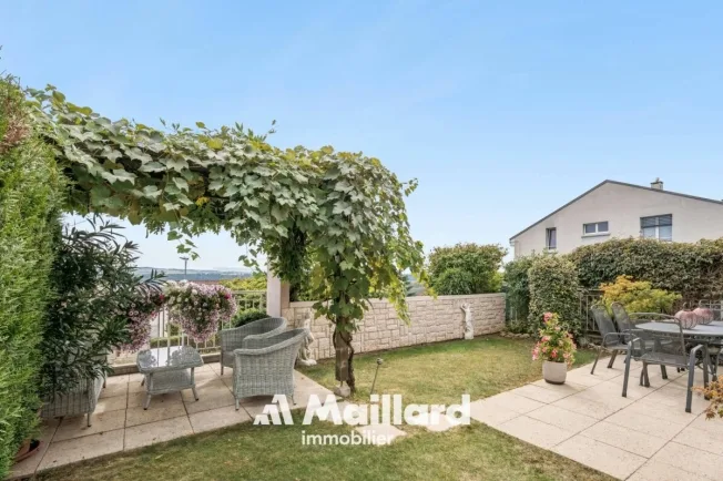 5.5 Zimmer Einfamilienhaus in Chamblon – Foto 2 von 13