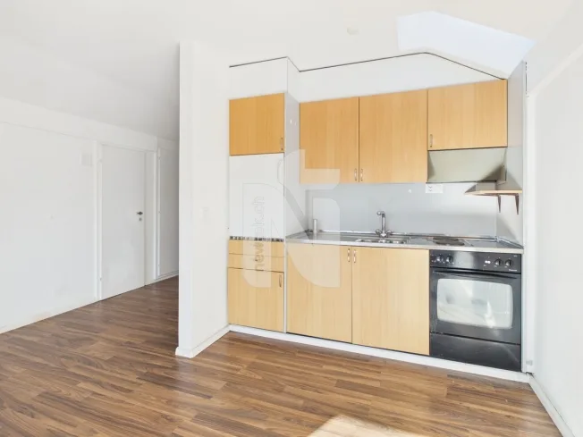 1-bedroom apartment with beautiful views, large parking and expansion options – photo 6 of 13