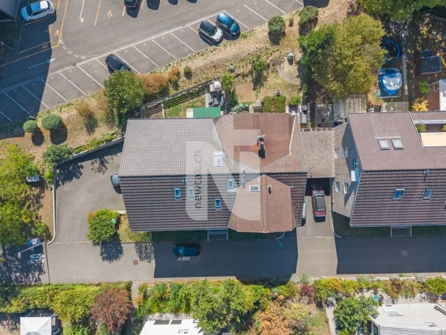 1-bedroom apartment with beautiful views, large parking and expansion options – photo 10 of 13
