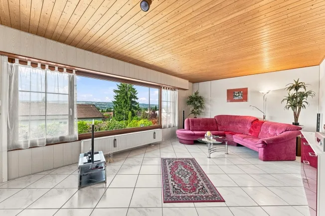 8.5-Zi.-Einfamilienhaus in Obfelden mit Aussicht & Einliegerwohnung potenzial – Foto 6 von 13