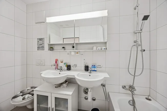 Moderne 3-Zimmer-Eigentumswohnung mit grosser Terrasse und Lift in Trimbach – Foto 8 von 13