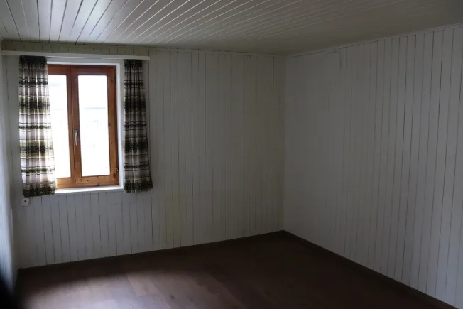 Haus im alten Stil zu verkaufen in Agarn VS – Foto 8 von 12