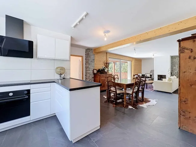 Chalet mit 15,5 Zimmern, bestehend aus drei unabhängigen Wohnungen – Foto 19 von 24