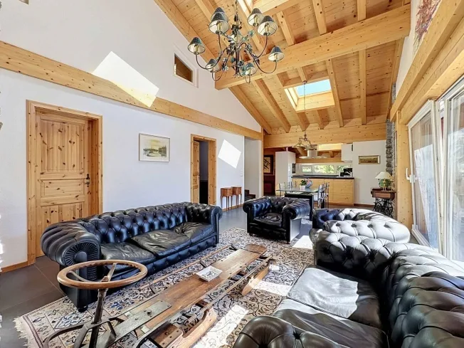 Chalet mit 15,5 Zimmern, bestehend aus drei unabhängigen Wohnungen – Foto 13 von 24