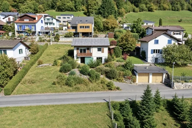 Casa unifamiliare con progetto di costruzione approvato - opportunità attraente con libertà di progettazione – foto 2 di 9