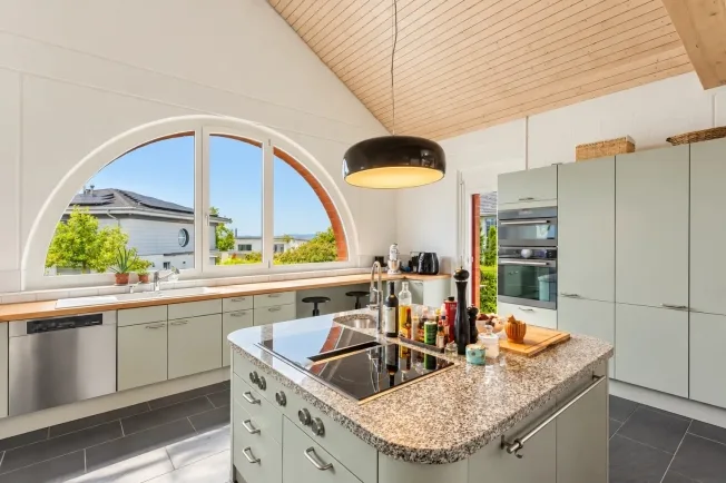5.5 Zimmer Einfamilienhaus in Güttingen – Foto 2 von 13