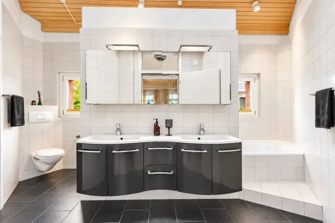 5.5 Zimmer Einfamilienhaus in Güttingen – Foto 6 von 13