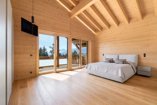 Chalet contemporaneo di 570 m2 a Crans-Montana – foto 24 di 32