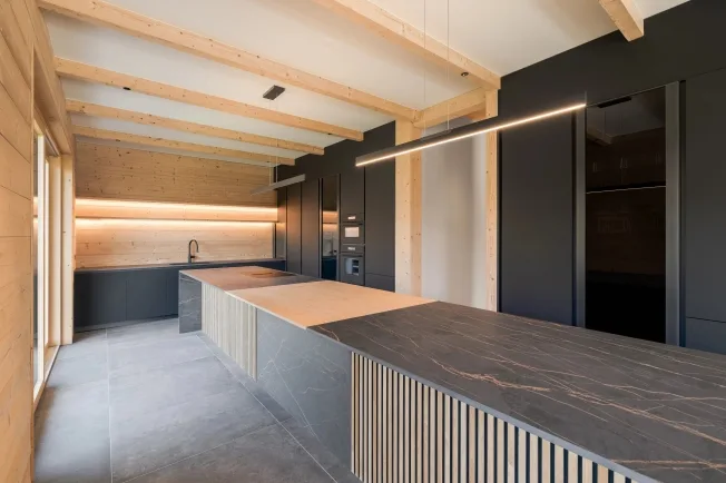 Chalet contemporaneo di 570 m2 a Crans-Montana – foto 19 di 32