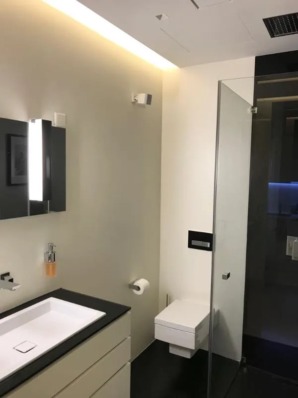 Elegantes möbliertes Apartment in der Nähe des Sees – Foto 6 von 7