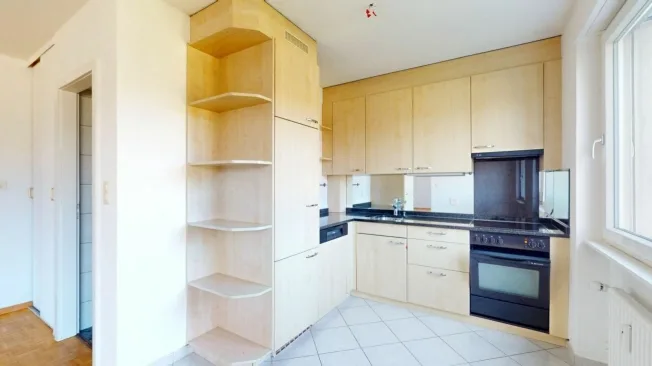 Zentral gelegene Wohnung mit Balkon und guter Besonnung – Foto 6 von 8