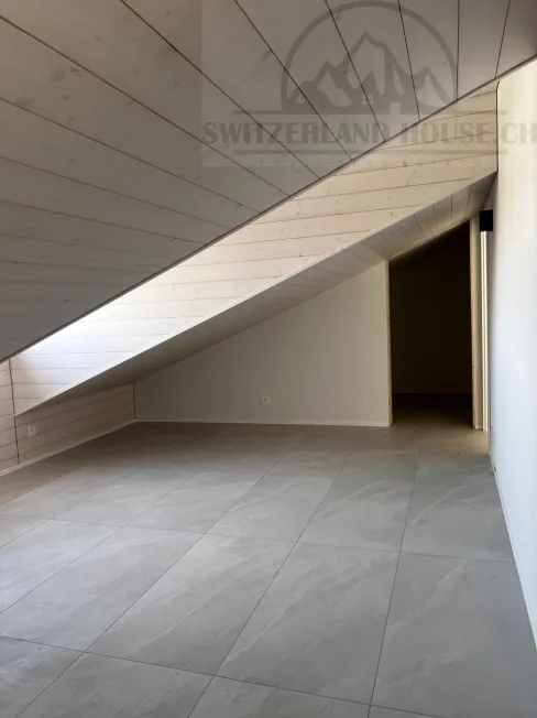 Magnificent 4.5-room attic apartment with character in Ecuvillens – photo 12 of 14