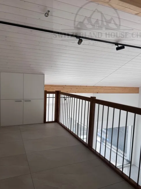 Magnificent 4.5-room attic apartment with character in Ecuvillens – photo 11 of 14