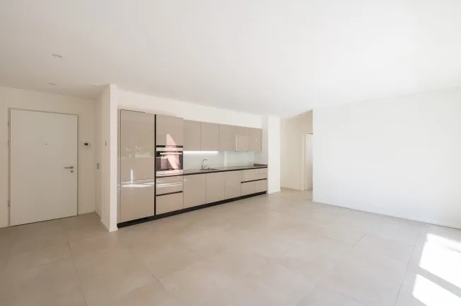Modern 2.5 rooms – photo 3 of 5