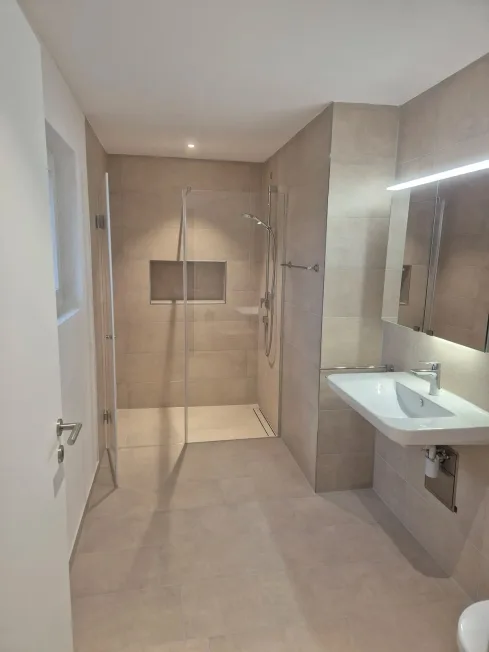 Appartement en mansarde de 3,5 pièces avec terrasse à Deitingen – photo 6 sur 8