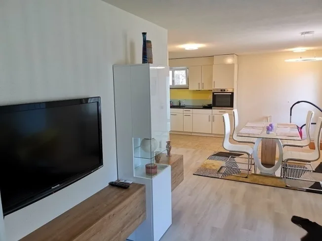 2 Zimmer Wohnung in Merlischachen – Foto 3 von 10