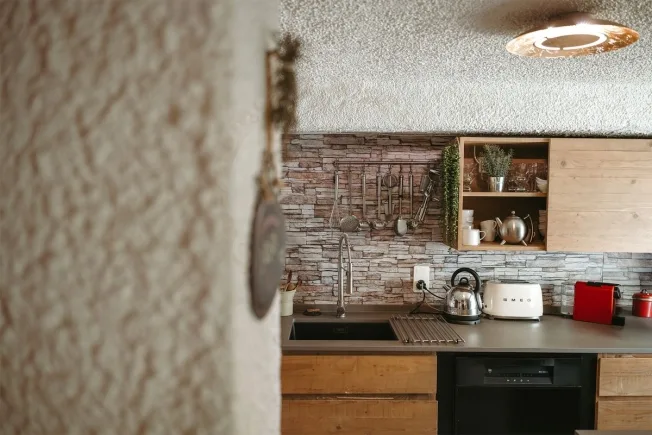 5.5 Zimmer Reihenfamilienhaus in Concise – Foto 7 von 13
