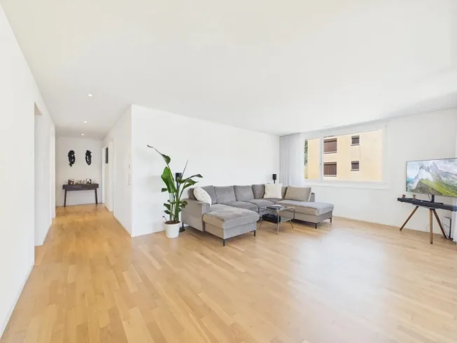 Habitation moderne avec balcon sud au centre-ville – photo 2 sur 13