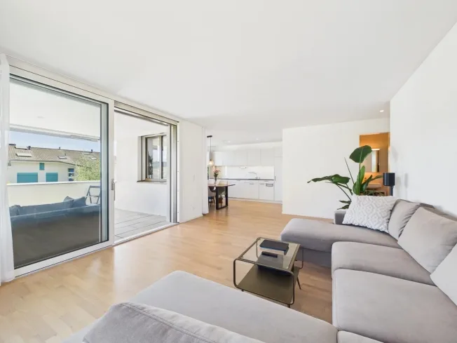 Habitation moderne avec balcon sud au centre-ville – photo 3 sur 13