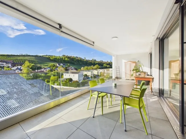 High-quality 2.5-room apartment with spacious balcony – photo 2 of 13
