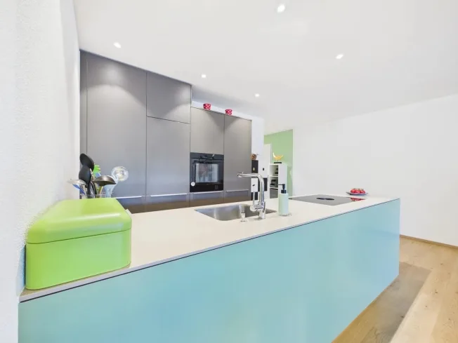 High-quality 2.5-room apartment with spacious balcony – photo 5 of 13