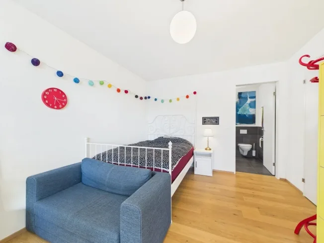 High-quality 2.5-room apartment with spacious balcony – photo 12 of 13