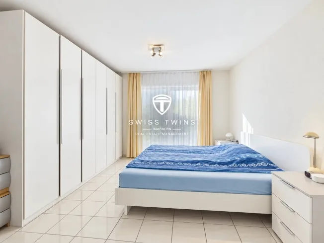 Grosszügige 4.5-Zimmer-Gartenwohnung mit rund 100 m² Aussenbereich/... – Foto 8 von 13