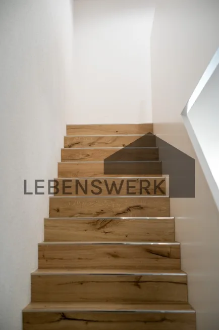 Modernes 5.5-Zimmer-Reihenmittelhaus mit Garten und Alpenblick, Hombur – Foto 6 von 13