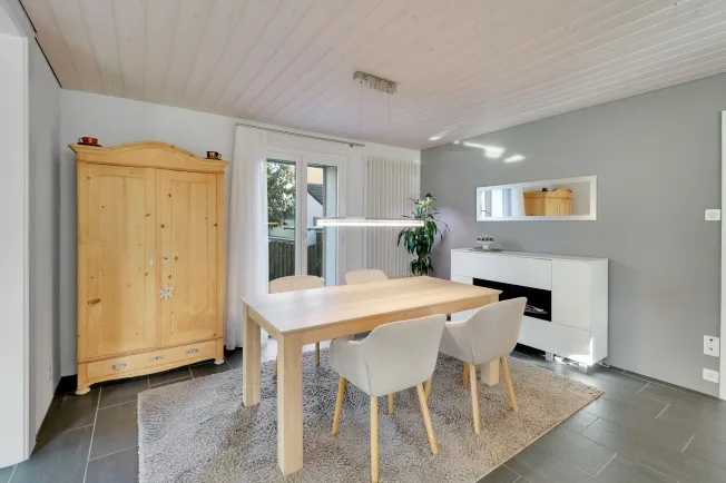 Casa unifamiliare di 6,5 locali in posizione centrale a Thun con vista sulla montagna e – foto 15 di 24