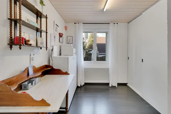Casa unifamiliare di 6,5 locali in posizione centrale a Thun con vista sulla montagna e – foto 22 di 24