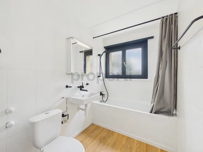 Frisch renoviert, modern ausgestattet – Ihr neues Zuhause mit Balkon! – Foto 6 von 7
