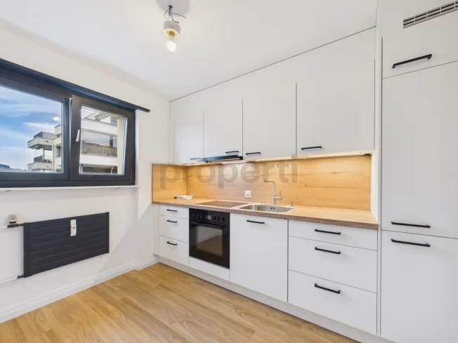 Frisch renoviert, modern ausgestattet – Ihr neues Zuhause mit Balkon! – Foto 2 von 7