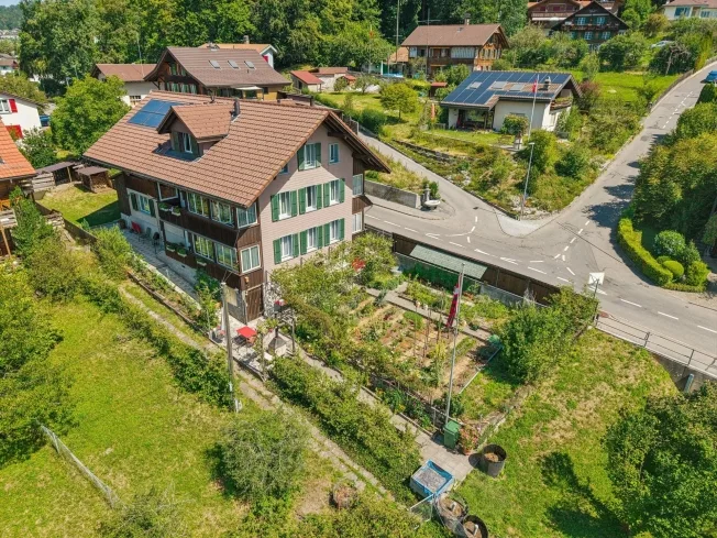 8.5 Zimmer Einfamilienhaus in Hilterfingen – Foto 17 von 19