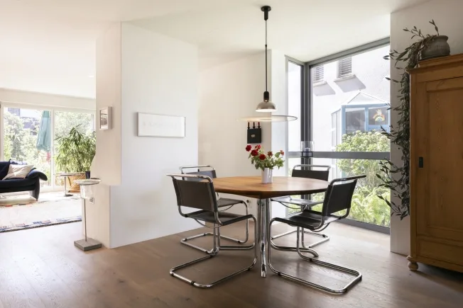 EIN RAUM ZUM LEBEN UND EIN ZUHAUSE FÜR DIE FAMILIE – photo 3 sur 13