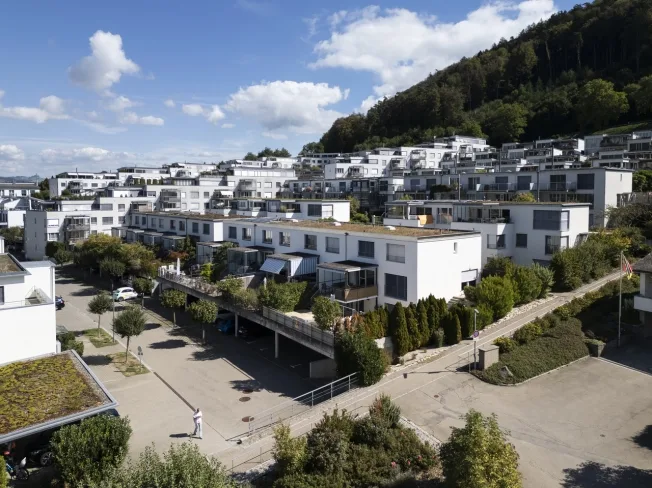 WOHNEN IM RIEDLI MIT RAUM FÜR FAMILIE UND IDEEN – foto 11 di 12