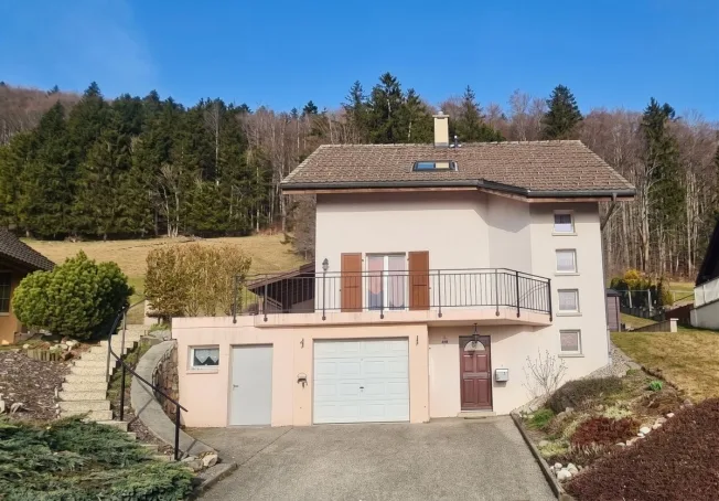 Magnifica casa familiare a Sainte-Croix – foto 14 di 23