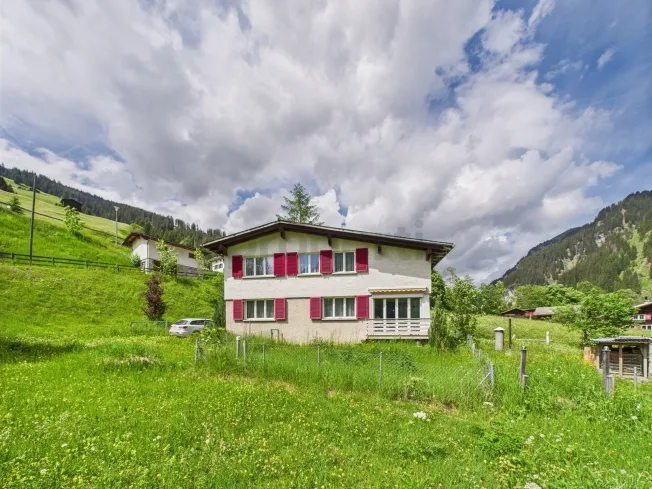 5.5 Zimmer Einfamilienhaus in Safien Platz – Foto 12 von 13