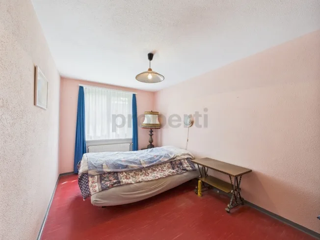5.5 Zimmer Einfamilienhaus in Safien Platz – Foto 6 von 13