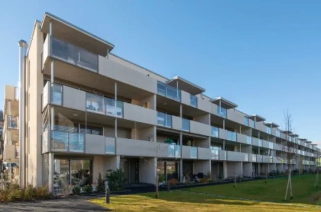 Penthouse 4,5 pièces avec 2 terrasses à Gwatt (Thun) à louer – photo 10 sur 13