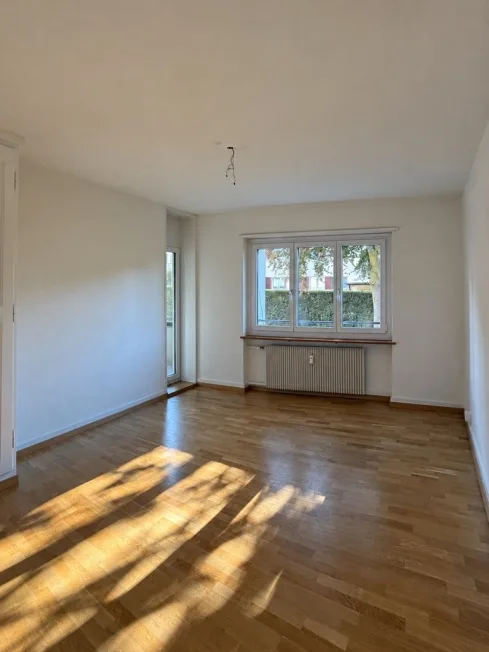 Helle 3.5-Zimmerwohnung mit verglastem Balkon in Liebefeld – photo 4 sur 10