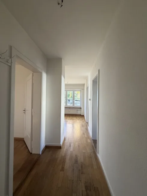 Helle 3.5-Zimmerwohnung mit verglastem Balkon in Liebefeld – photo 9 sur 10