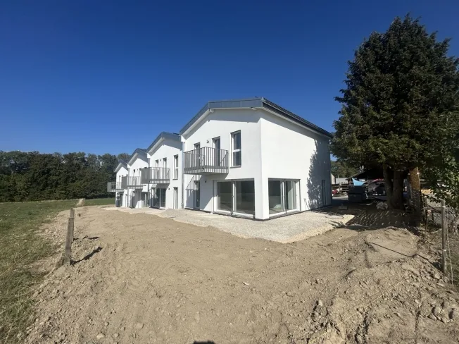 5.5 Zimmer Reihenfamilienhaus in Gletterens – Foto 4 von 9