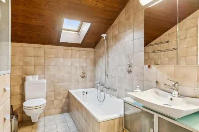 5.5 Zimmer Einfamilienhaus in Cernier – Foto 6 von 13