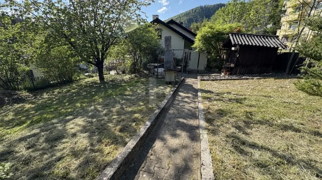 8.5 Zimmer Einfamilienhaus in Moutier – Foto 5 von 6