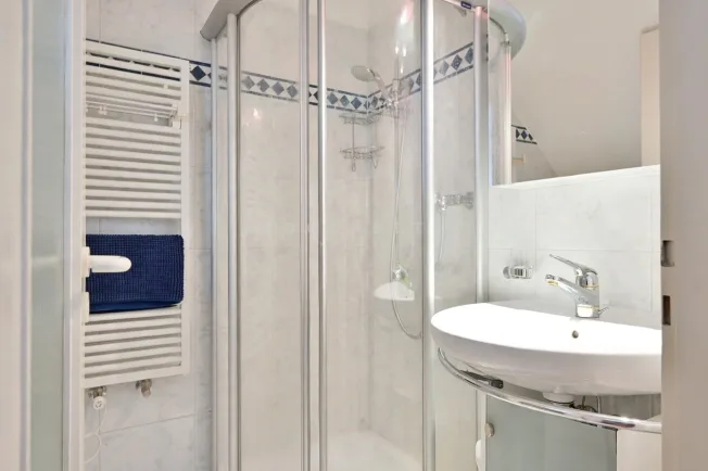 9 Zimmer Einfamilienhaus in Ronco sopra Ascona – foto 9 di 15